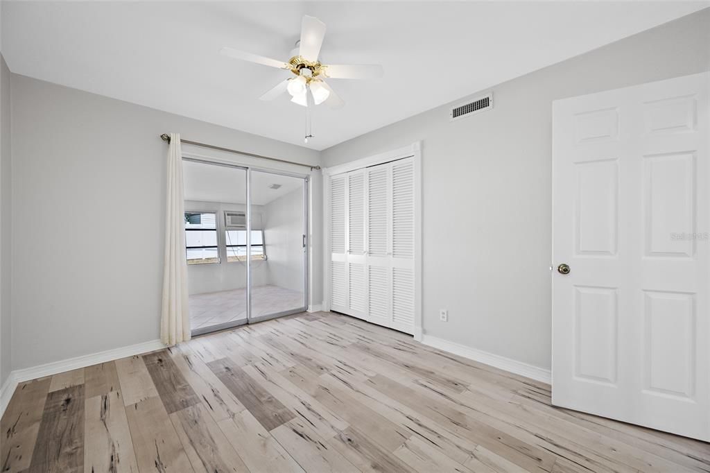 В аренду: $3,200 (2 спален, 2 ванн, 1212 Квадратных фут)