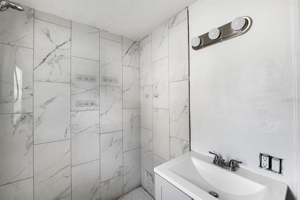 For Sale: $310,000 (0 beds, 0 baths, 1156 Square Feet)