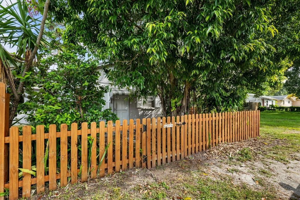 For Sale: $310,000 (0 beds, 0 baths, 1156 Square Feet)