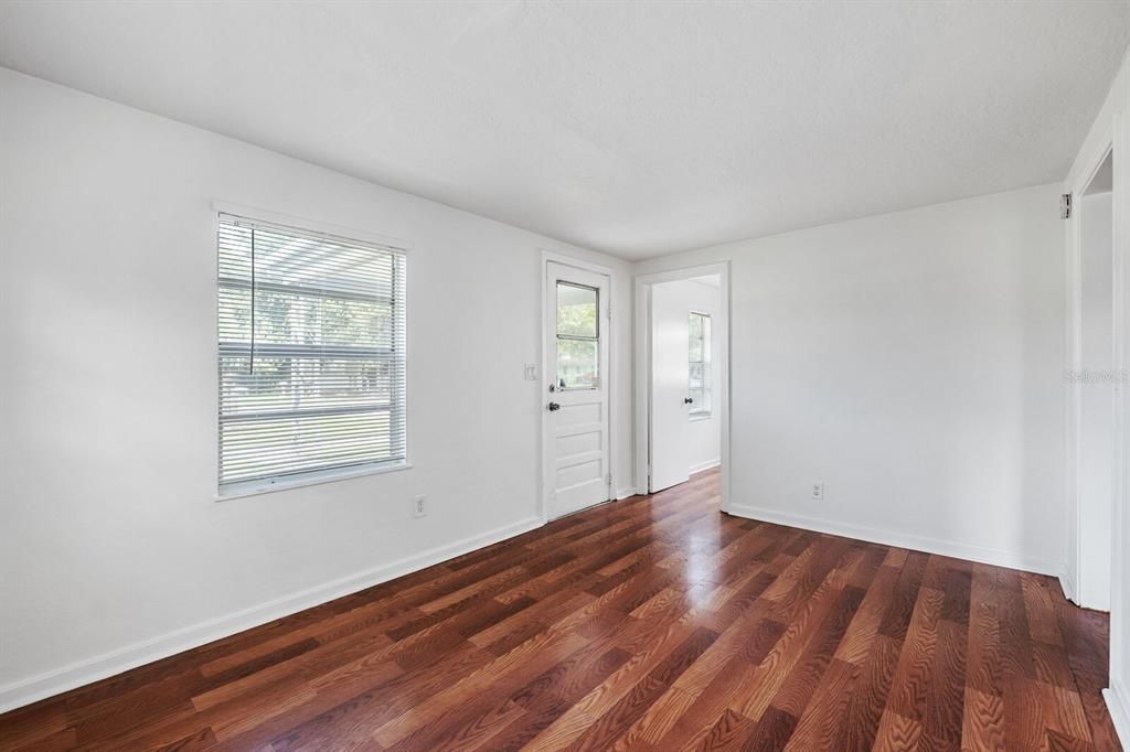 For Sale: $310,000 (0 beds, 0 baths, 1156 Square Feet)