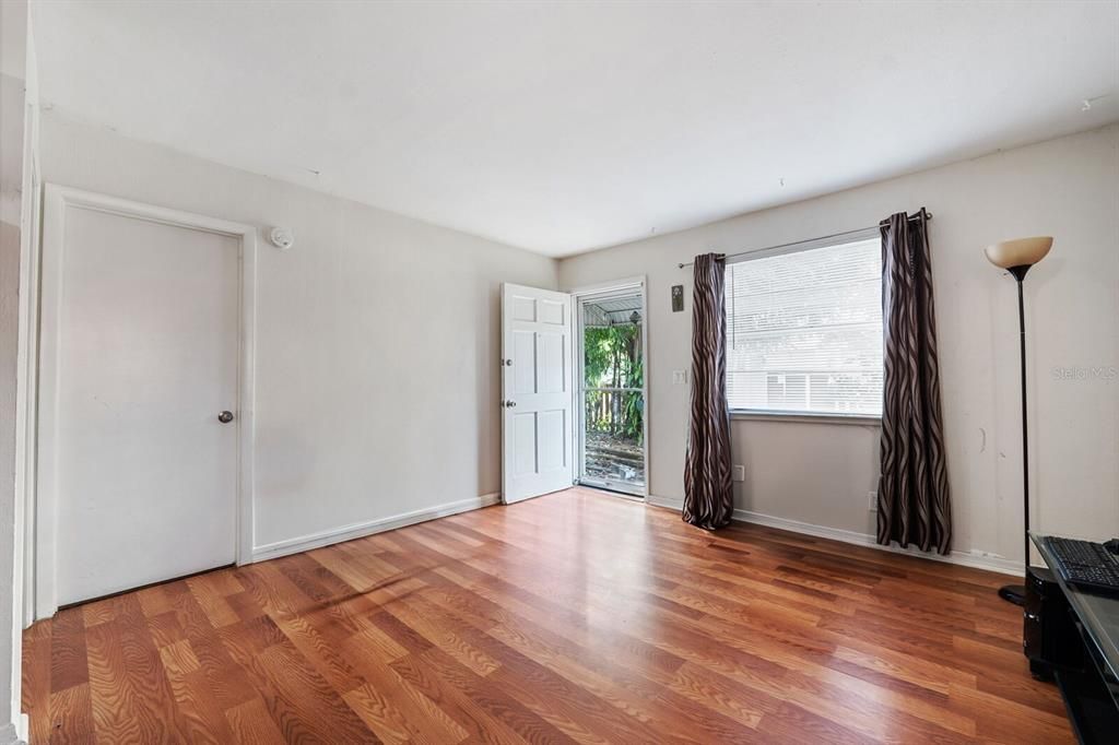 For Sale: $310,000 (0 beds, 0 baths, 1156 Square Feet)