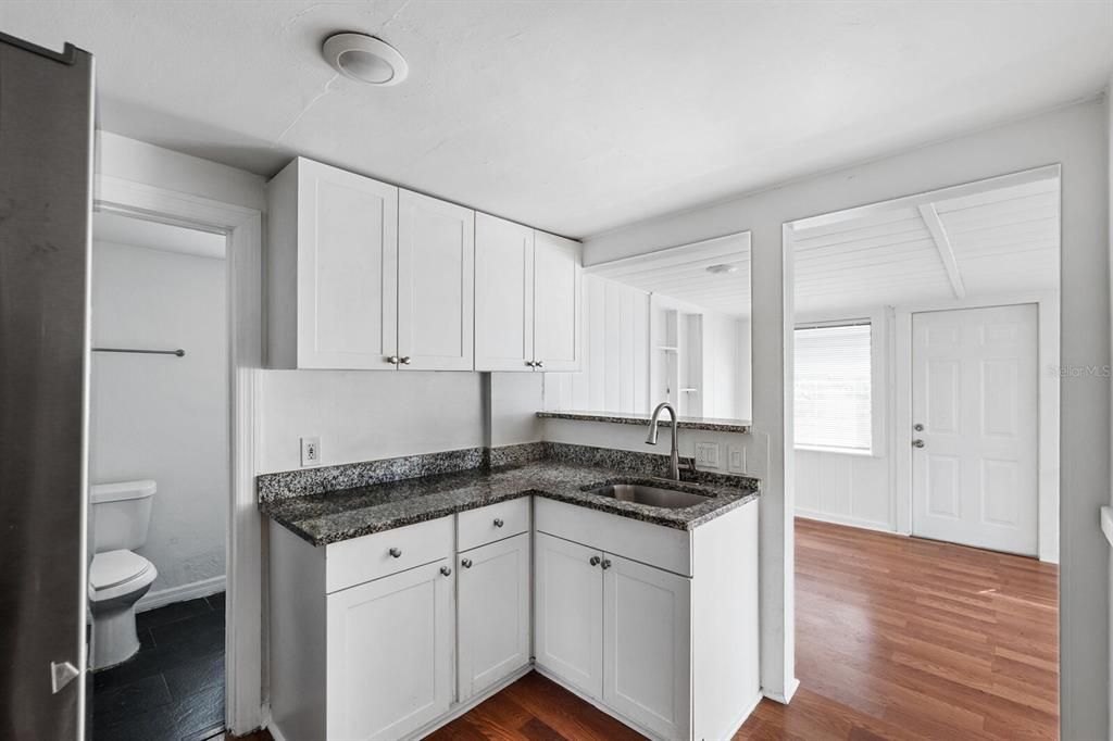 For Sale: $310,000 (0 beds, 0 baths, 1156 Square Feet)