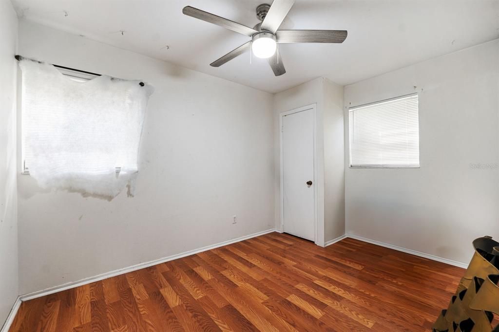 For Sale: $310,000 (0 beds, 0 baths, 1156 Square Feet)