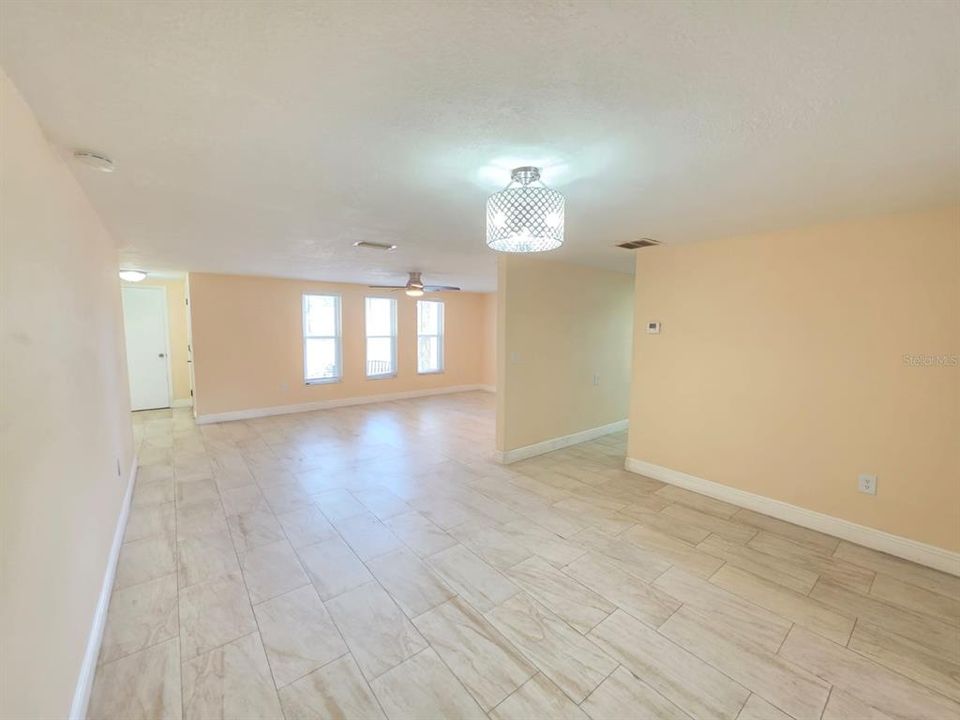 В аренду: $1,850 (3 спален, 2 ванн, 1773 Квадратных фут)