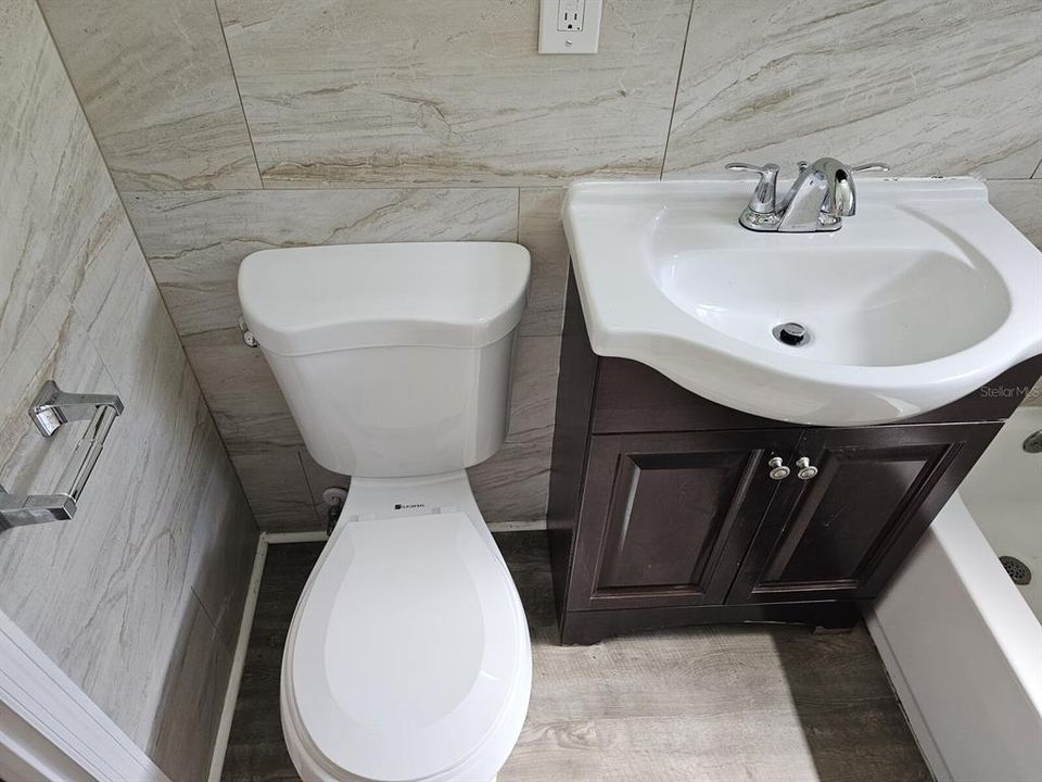 На продажу: $190,000 (3 спален, 2 ванн, 960 Квадратных фут)