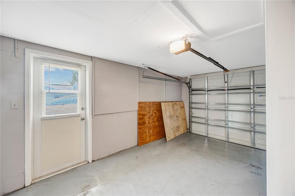 В аренду: $2,000 (3 спален, 1 ванн, 912 Квадратных фут)