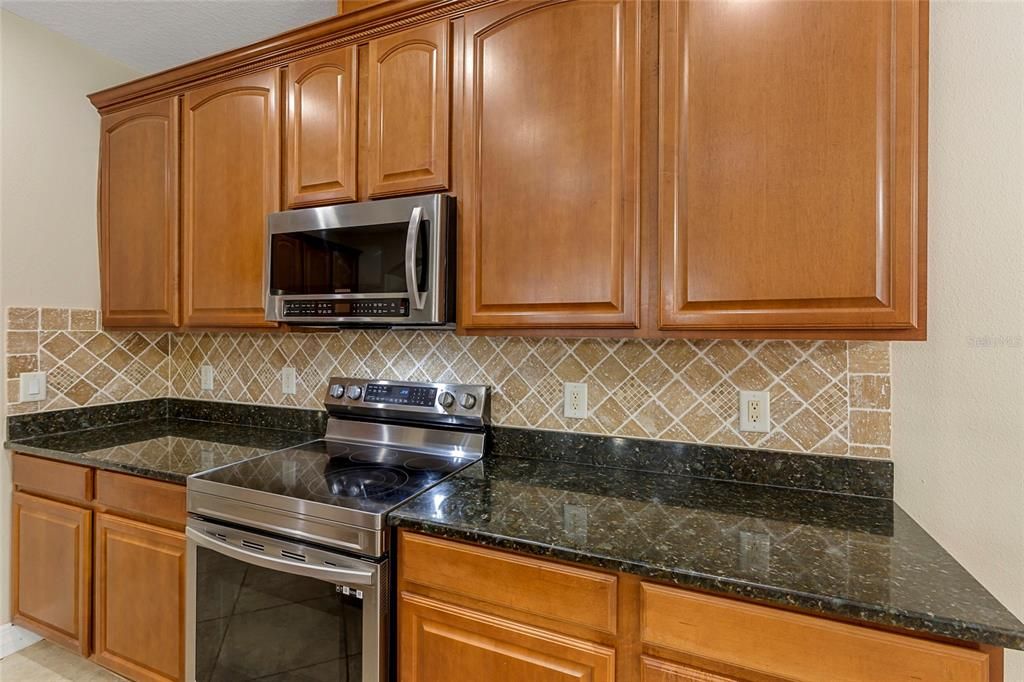 En Venta: $650,000 (5 camas, 3 baños, 3465 Pies cuadrados)
