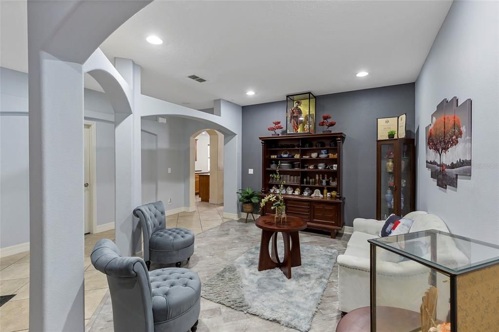 En Venta: $650,000 (5 camas, 3 baños, 3465 Pies cuadrados)