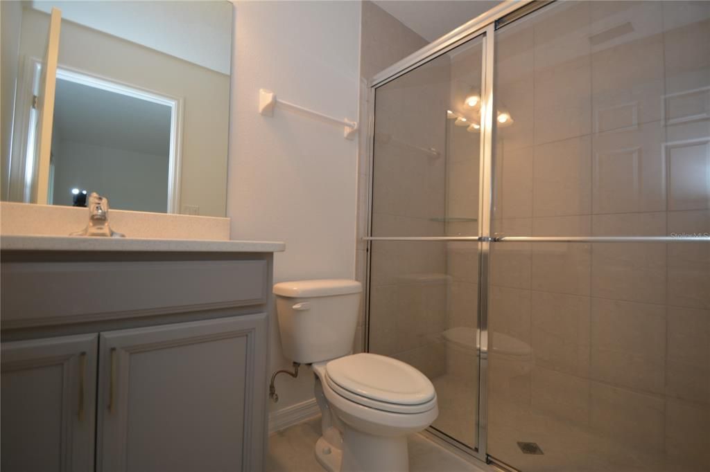 En Venta: $485,000 (6 camas, 0 baños, 2422 Pies cuadrados)