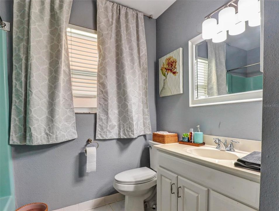 For Sale: $555,000 (4 beds, 2 baths, 1904 Square Feet)