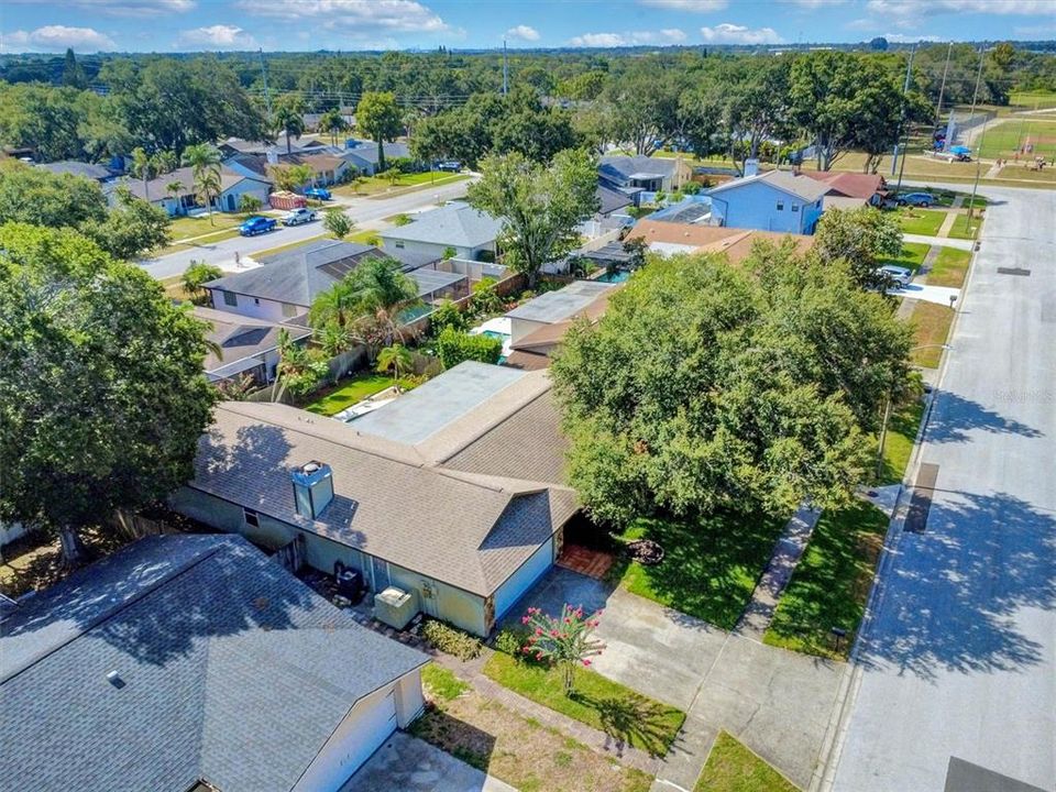 For Sale: $555,000 (4 beds, 2 baths, 1904 Square Feet)