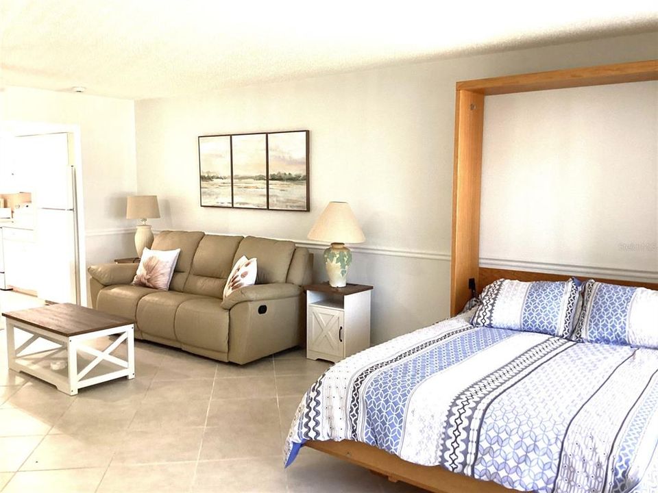 For Rent: $1,200 (1 beds, 1 baths, 530 Square Feet)