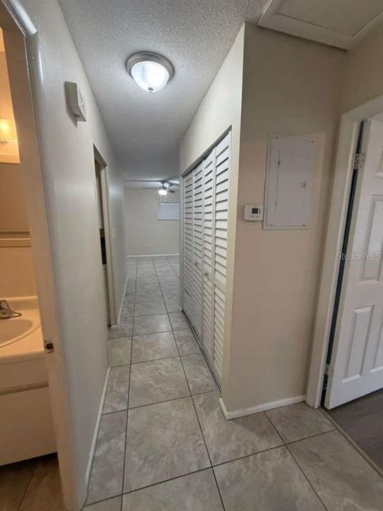 В аренду: $1,750 (2 спален, 2 ванн, 888 Квадратных фут)