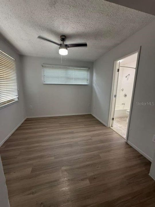 В аренду: $1,750 (2 спален, 2 ванн, 888 Квадратных фут)