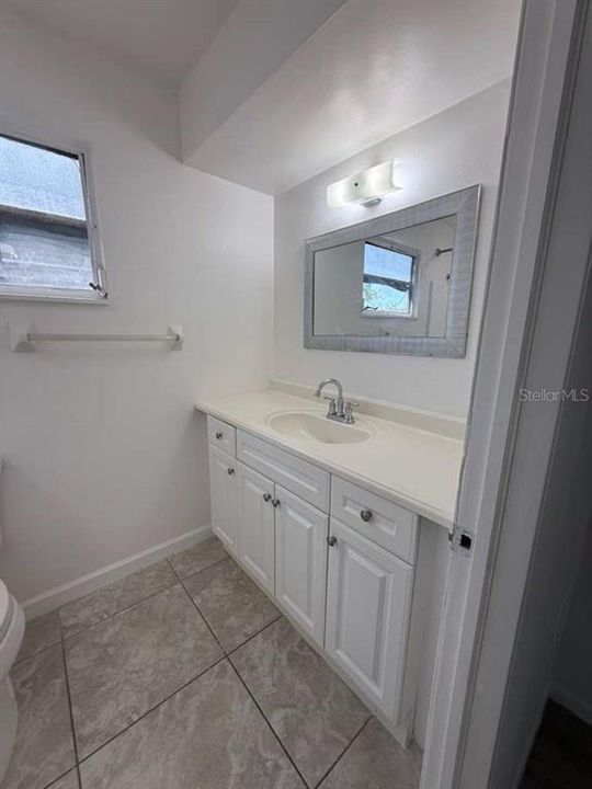 В аренду: $1,750 (2 спален, 2 ванн, 888 Квадратных фут)
