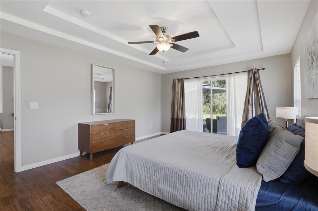 En Venta: $450,000 (4 camas, 2 baños, 2470 Pies cuadrados)