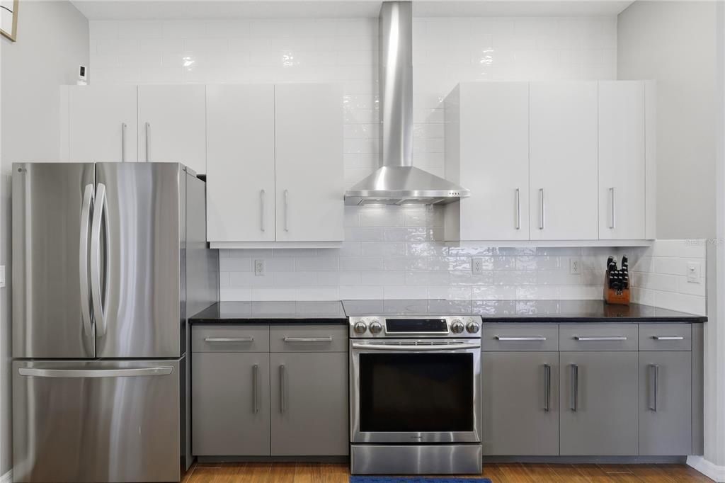 En Venta: $450,000 (4 camas, 2 baños, 2470 Pies cuadrados)