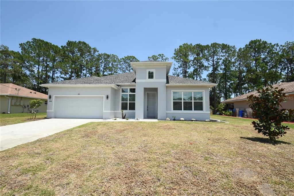 For Rent: $3,700 (5 beds, 3 baths, 2709 Square Feet)