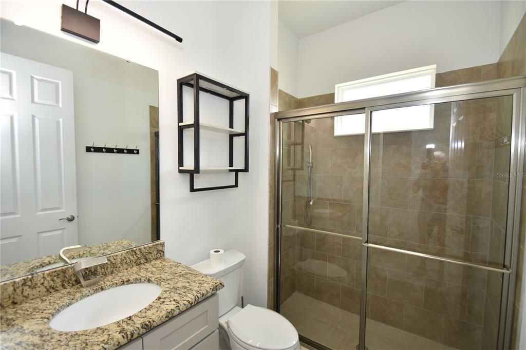For Rent: $3,700 (5 beds, 3 baths, 2709 Square Feet)