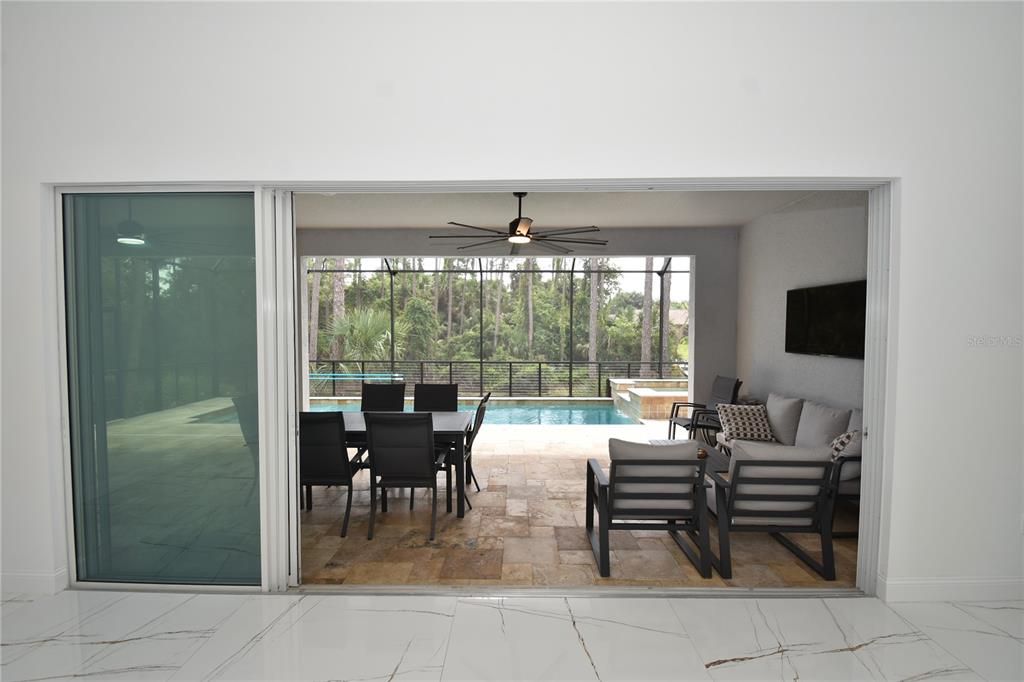 For Rent: $3,700 (5 beds, 3 baths, 2709 Square Feet)