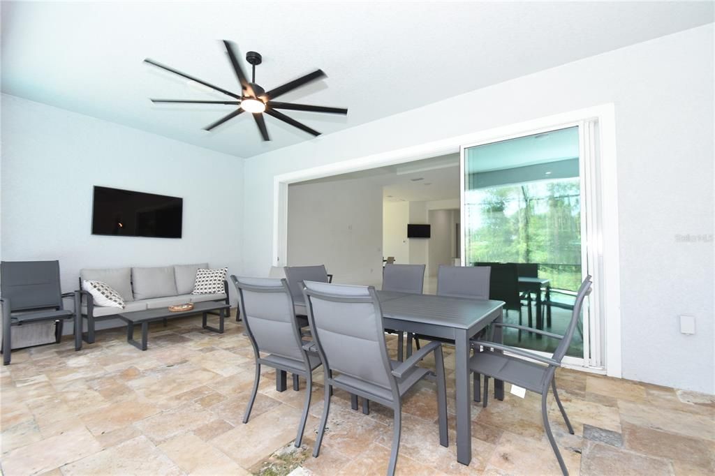 For Rent: $3,700 (5 beds, 3 baths, 2709 Square Feet)