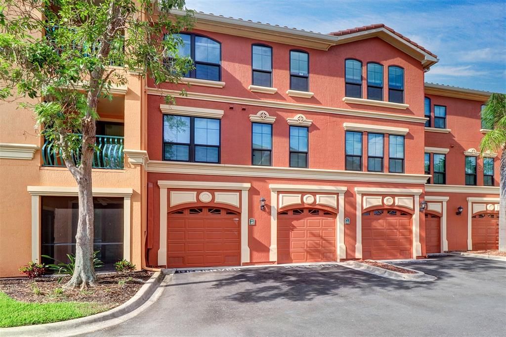 For Rent: $3,550 (3 beds, 2 baths, 1453 Square Feet)