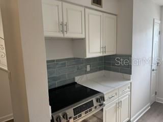 На продажу: $155,900 (2 спален, 1 ванн, 1047 Квадратных фут)