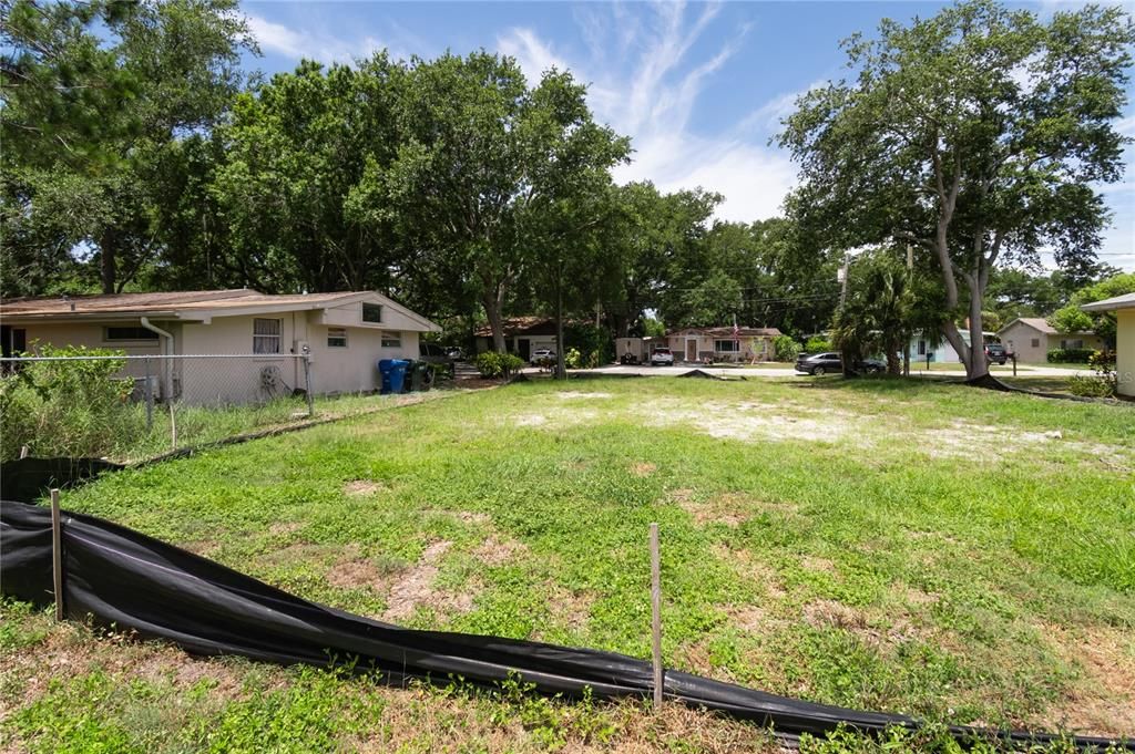 待售: $295,000 (0.19 acres)