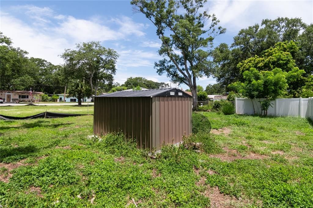 待售: $295,000 (0.19 acres)