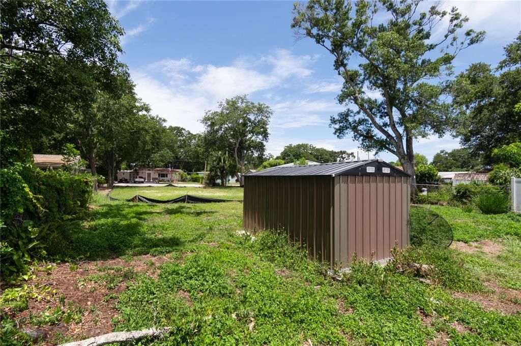 待售: $295,000 (0.19 acres)