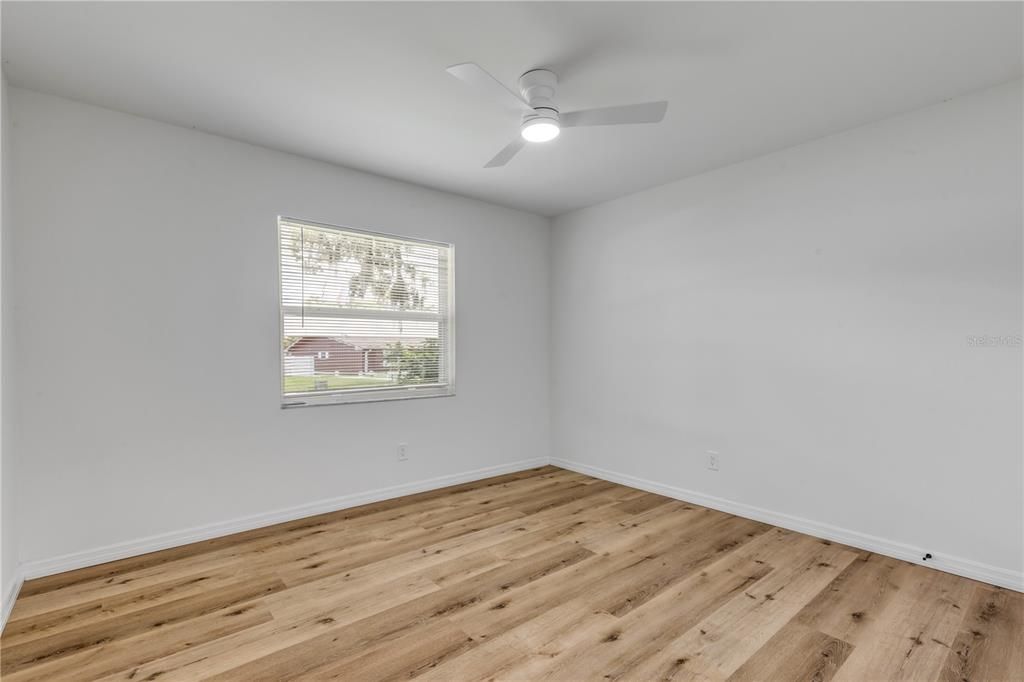 На продажу: $289,900 (3 спален, 2 ванн, 1288 Квадратных фут)