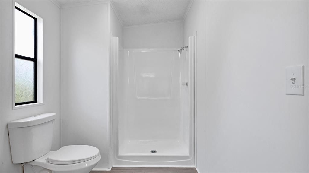 Activo con contrato: $169,950 (2 camas, 2 baños, 1588 Pies cuadrados)