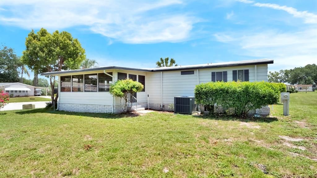 Activo con contrato: $169,950 (2 camas, 2 baños, 1588 Pies cuadrados)