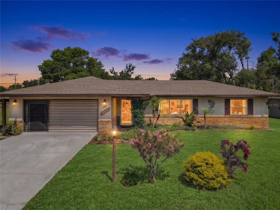 На продажу: $320,000 (3 спален, 2 ванн, 1808 Квадратных фут)