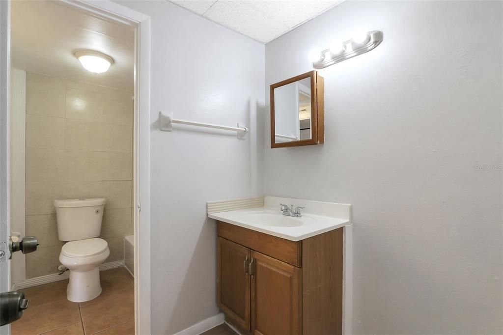 For Sale: $98,000 (2 beds, 1 baths, 761 Square Feet)
