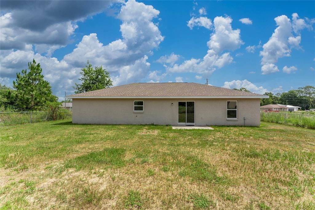 For Sale: $275,000 (3 beds, 2 baths, 1638 Square Feet)