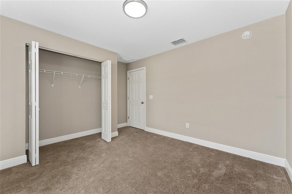 For Sale: $275,000 (3 beds, 2 baths, 1638 Square Feet)