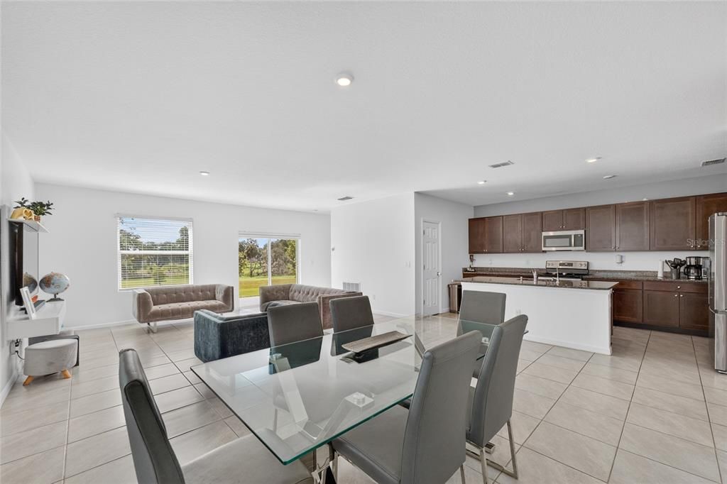 For Sale: $374,900 (4 beds, 2 baths, 1842 Square Feet)
