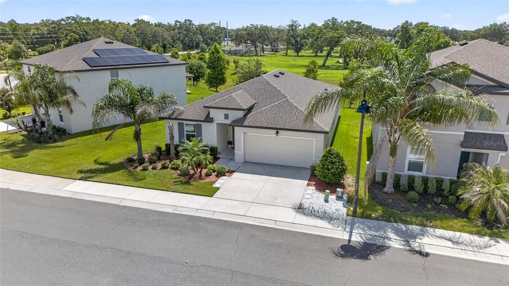 For Sale: $374,900 (4 beds, 2 baths, 1842 Square Feet)