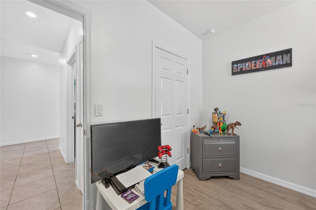 For Sale: $374,900 (4 beds, 2 baths, 1842 Square Feet)