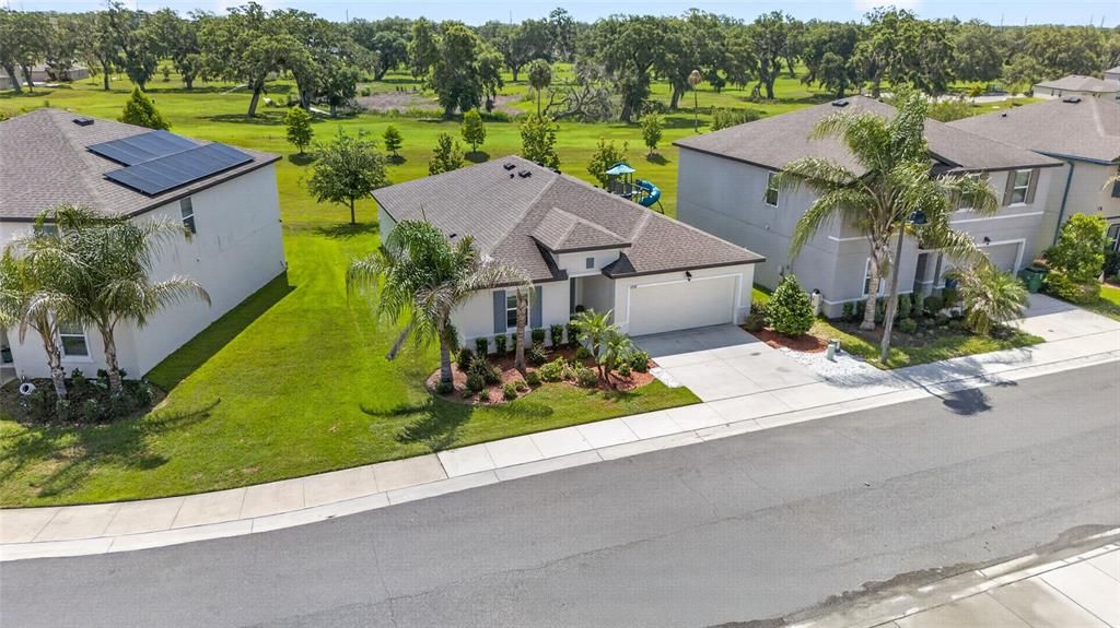 For Sale: $374,900 (4 beds, 2 baths, 1842 Square Feet)