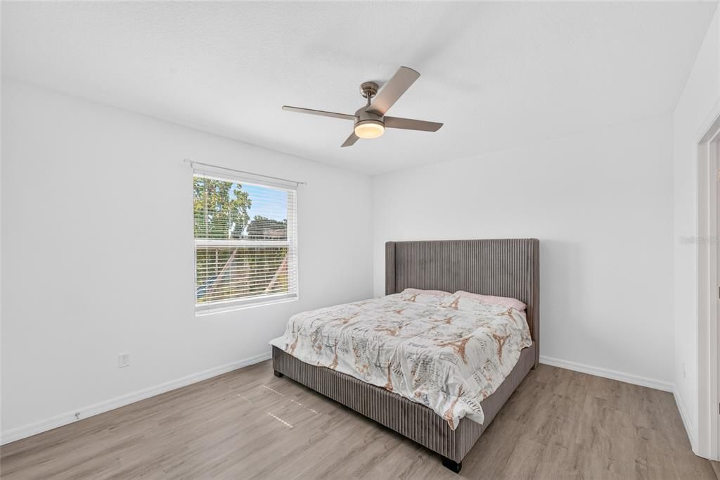 For Sale: $374,900 (4 beds, 2 baths, 1842 Square Feet)