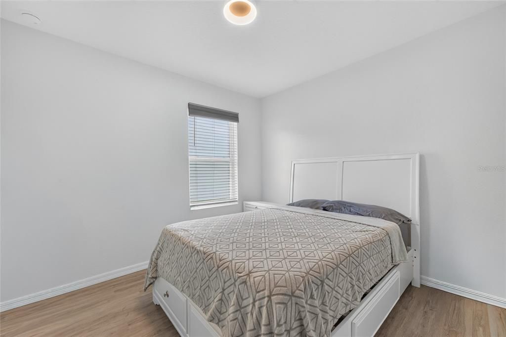 For Sale: $374,900 (4 beds, 2 baths, 1842 Square Feet)