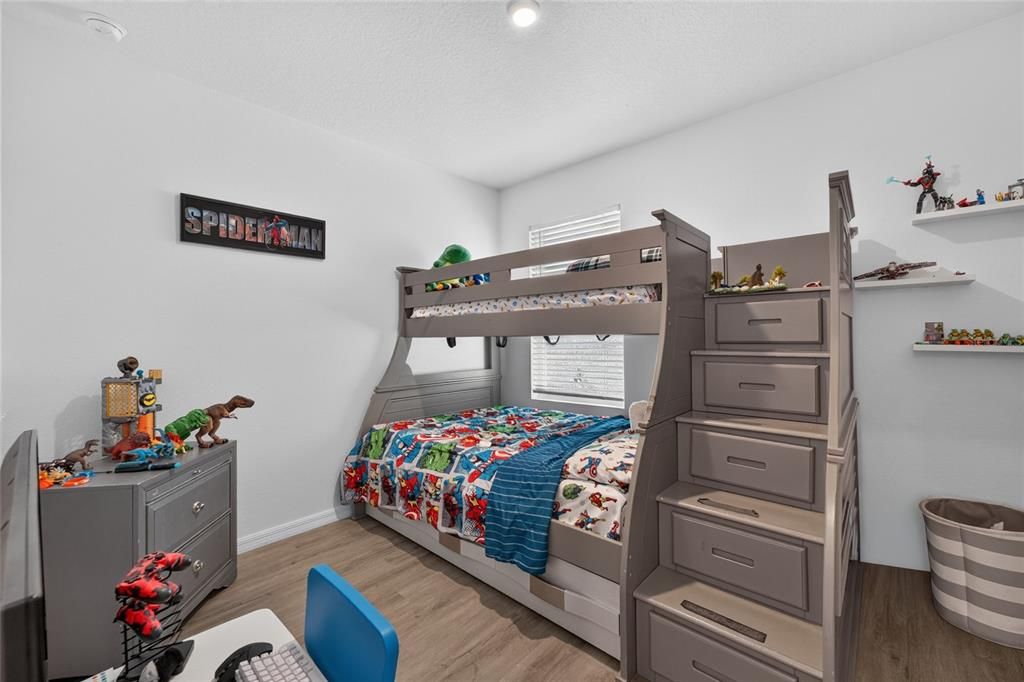 For Sale: $374,900 (4 beds, 2 baths, 1842 Square Feet)