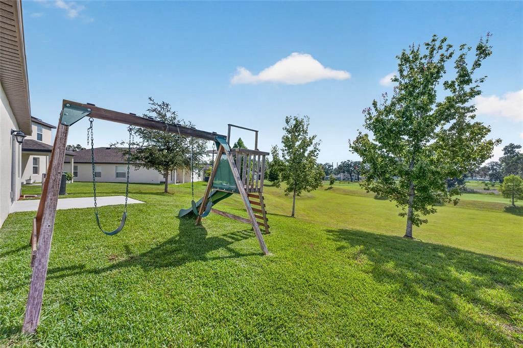For Sale: $374,900 (4 beds, 2 baths, 1842 Square Feet)