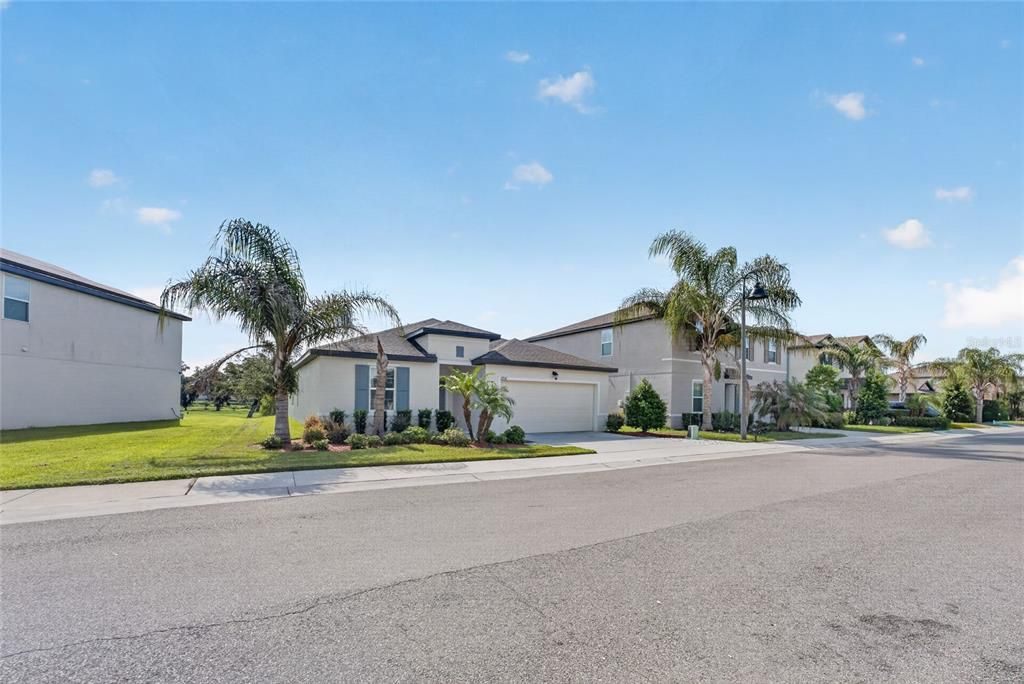 For Sale: $374,900 (4 beds, 2 baths, 1842 Square Feet)