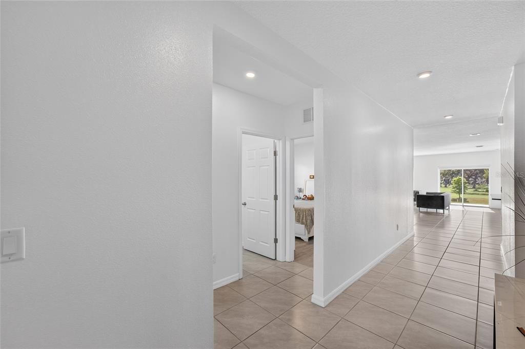 For Sale: $374,900 (4 beds, 2 baths, 1842 Square Feet)