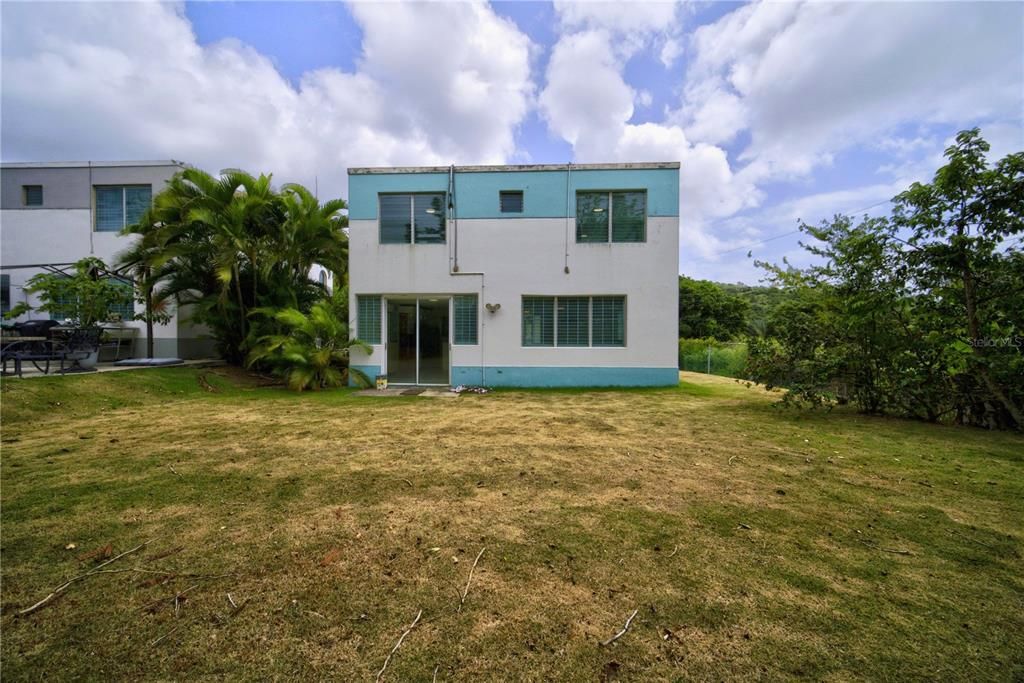На продажу: $355,000 (4 спален, 2 ванн, 1915 Квадратных фут)