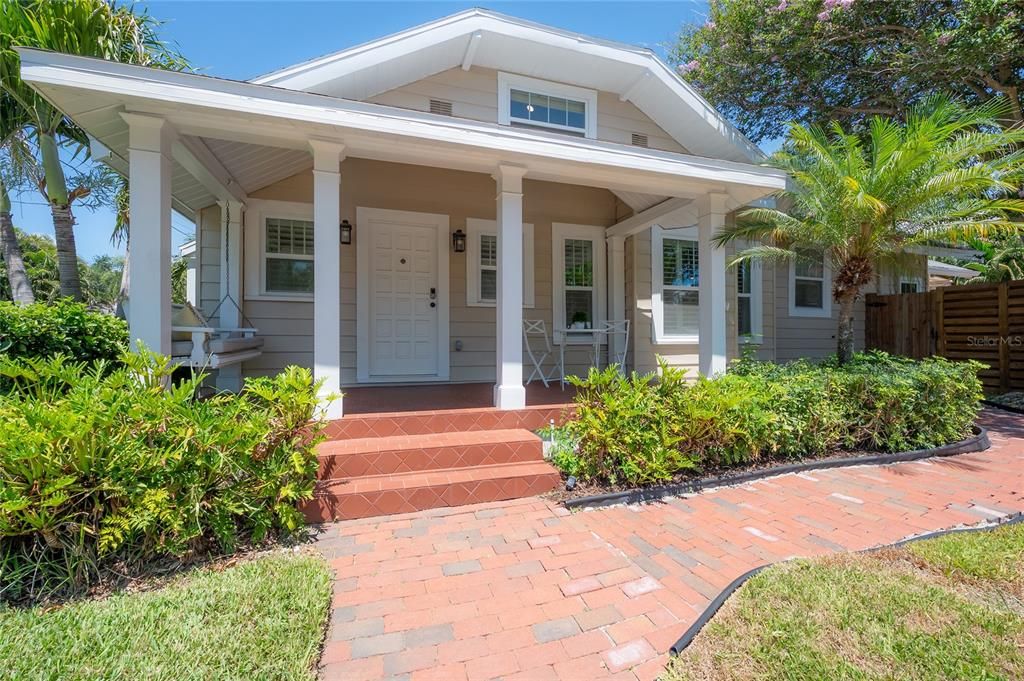 На продажу: $1,150,000 (3 спален, 3 ванн, 1782 Квадратных фут)