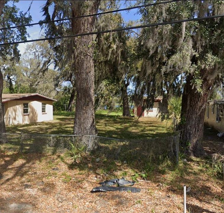 На продажу: $40,000 (0.18 acres)